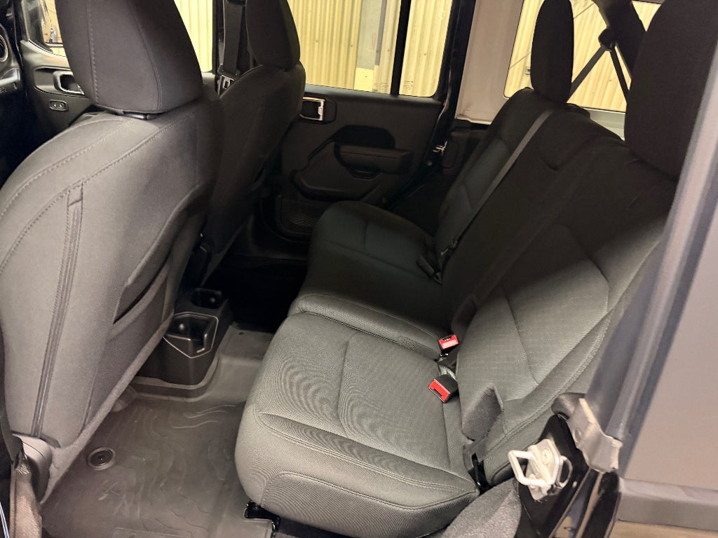 2022 Jeep Wrangler Unlimited Willys