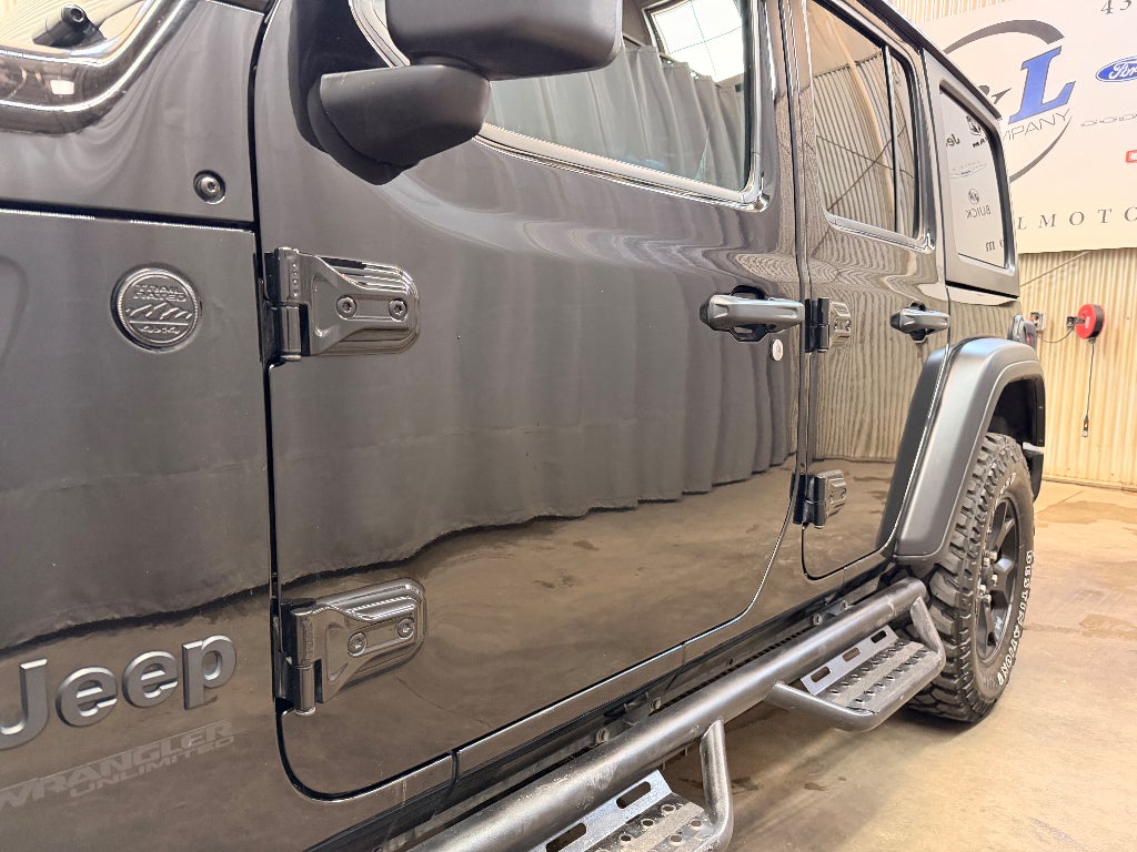 2022 Jeep Wrangler Unlimited Willys