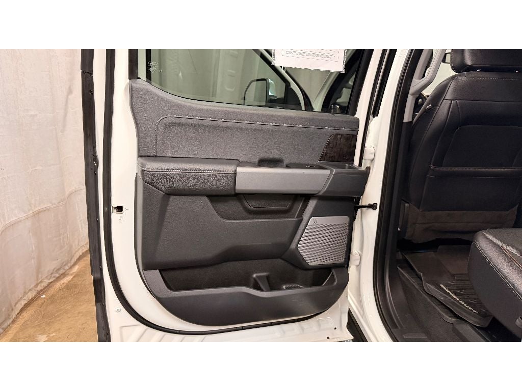 2023 Ford F-350 LARIAT