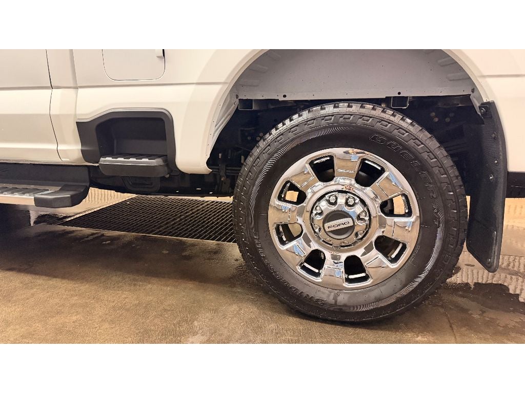 2023 Ford F-350 LARIAT