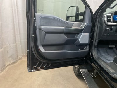 2025 Ford F-350 Platinum