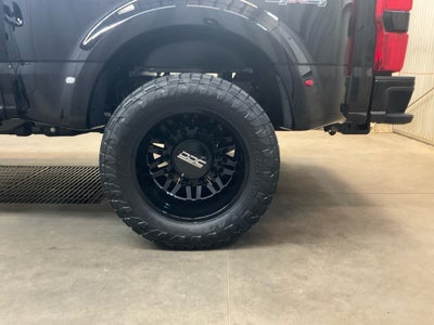 2025 Ford F-350 Platinum