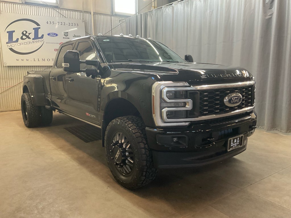 2025 Ford F-350 Platinum