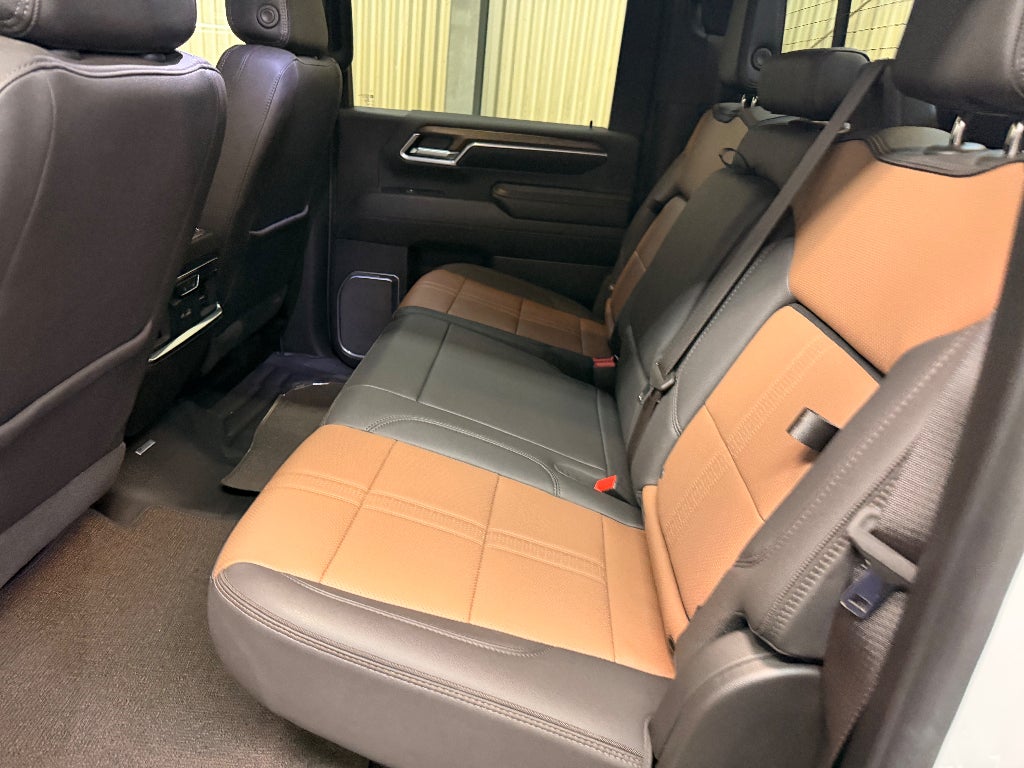 2024 Chevrolet Silverado High Country