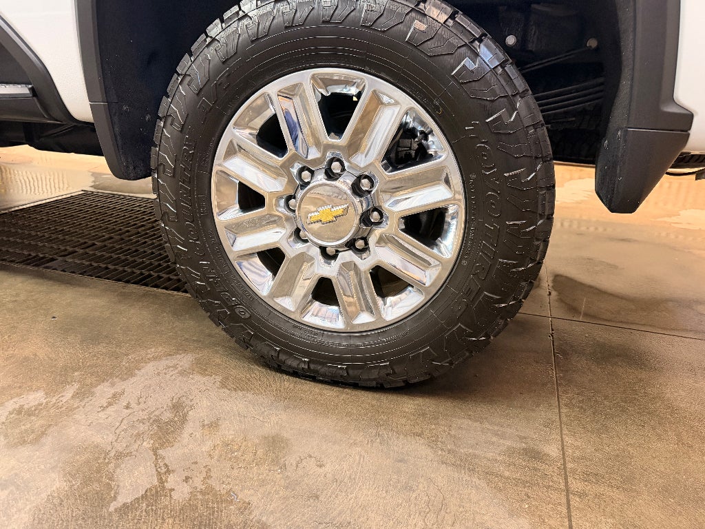 2024 Chevrolet Silverado High Country