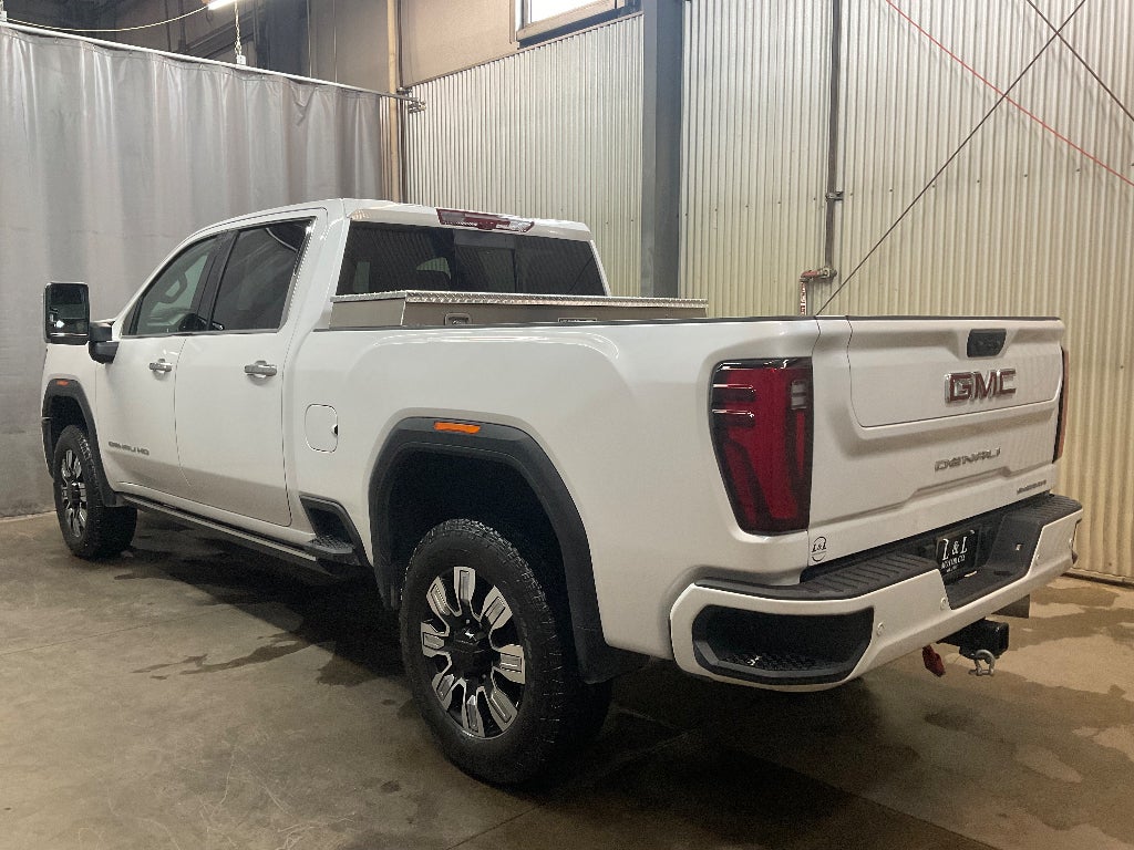 2024 GMC Sierra Denali