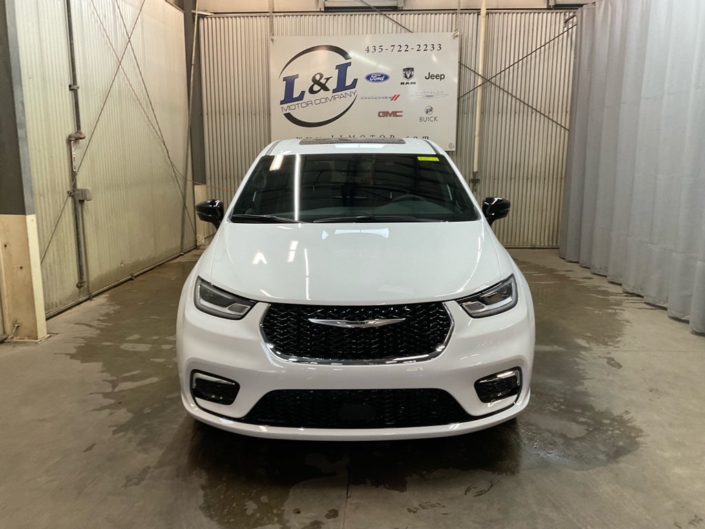 2026 Chrysler Pacifica Limited