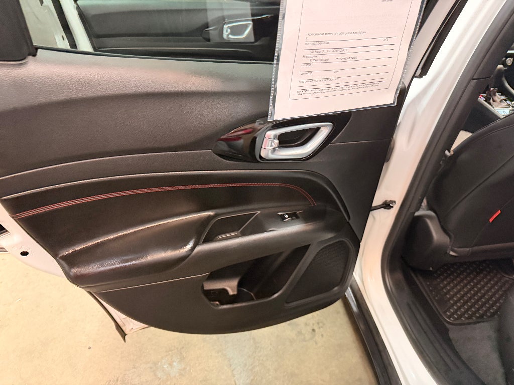 2025 Jeep Compass Trailhawk