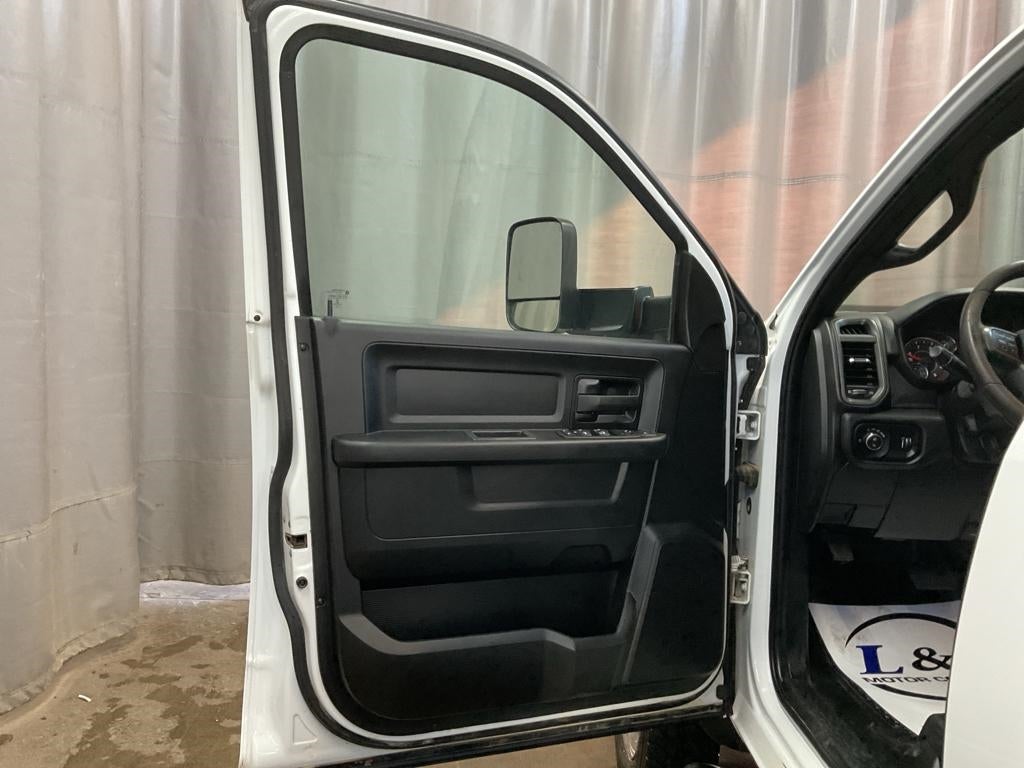 2022 RAM 5500 Chassis Tradesman