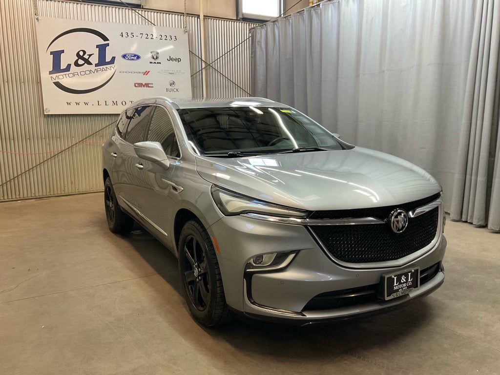 2023 Buick Enclave Essence