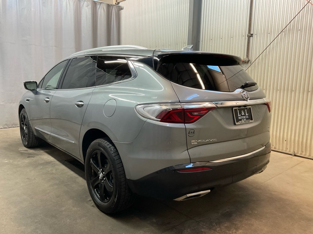 2023 Buick Enclave Essence