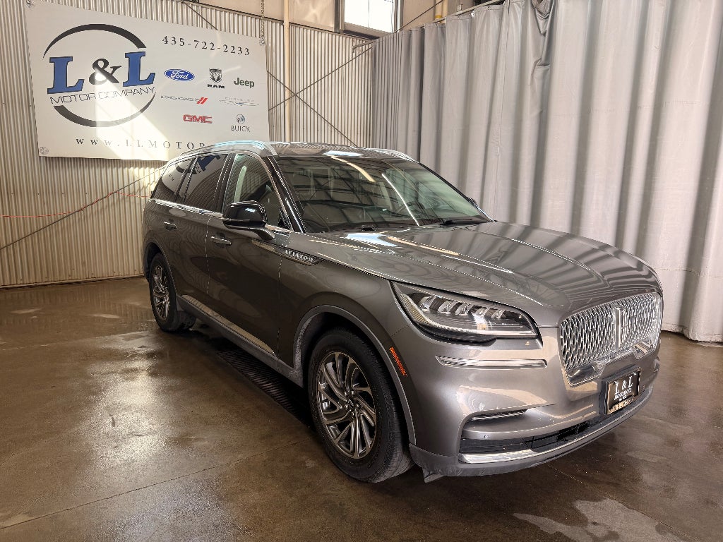 2023 Lincoln Aviator Standard