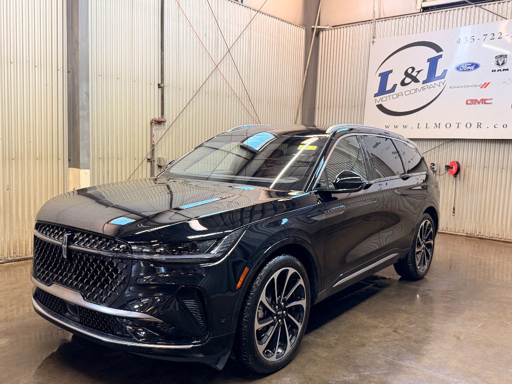 2024 Lincoln Nautilus Black Label