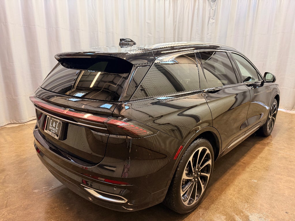 2024 Lincoln Nautilus Black Label