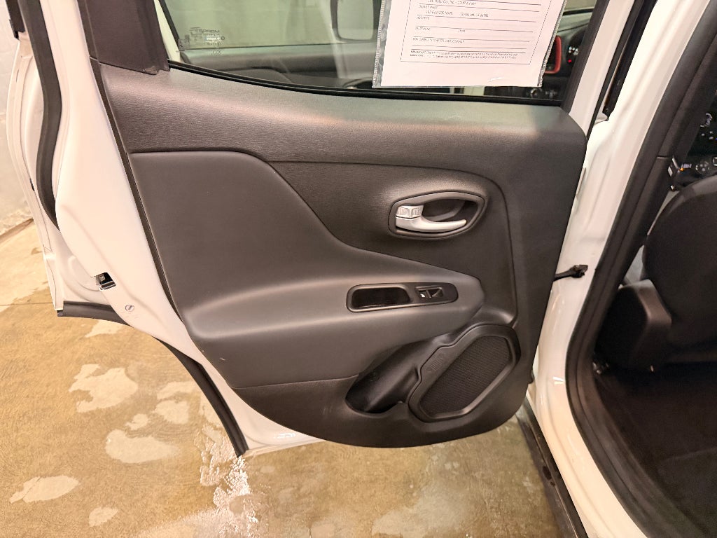 2023 Jeep Renegade Trailhawk
